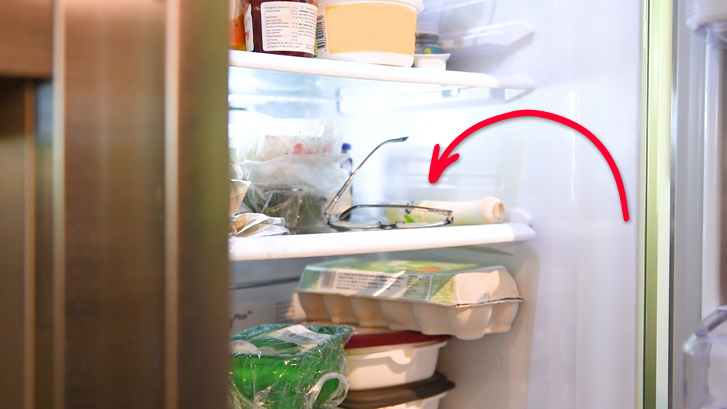 7 steder du finder dine læsebriller, når de (igen) er blevet væk